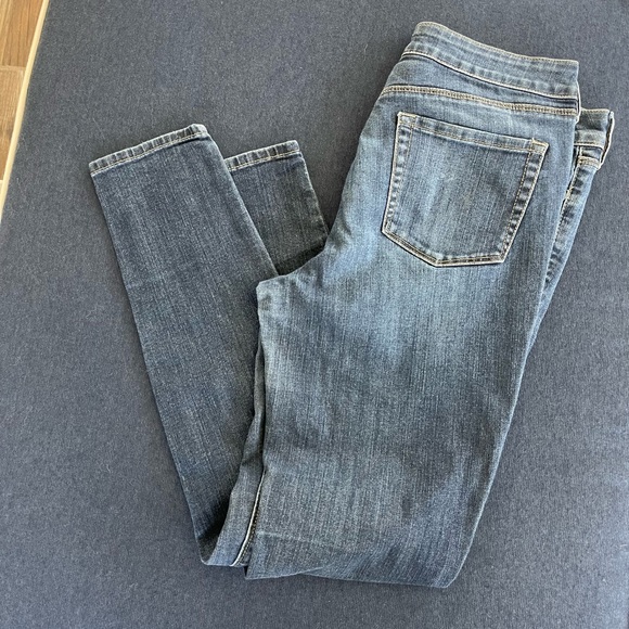 Bullhead Mid Rise Skinniest 28 Jean - Picture 2 of 5